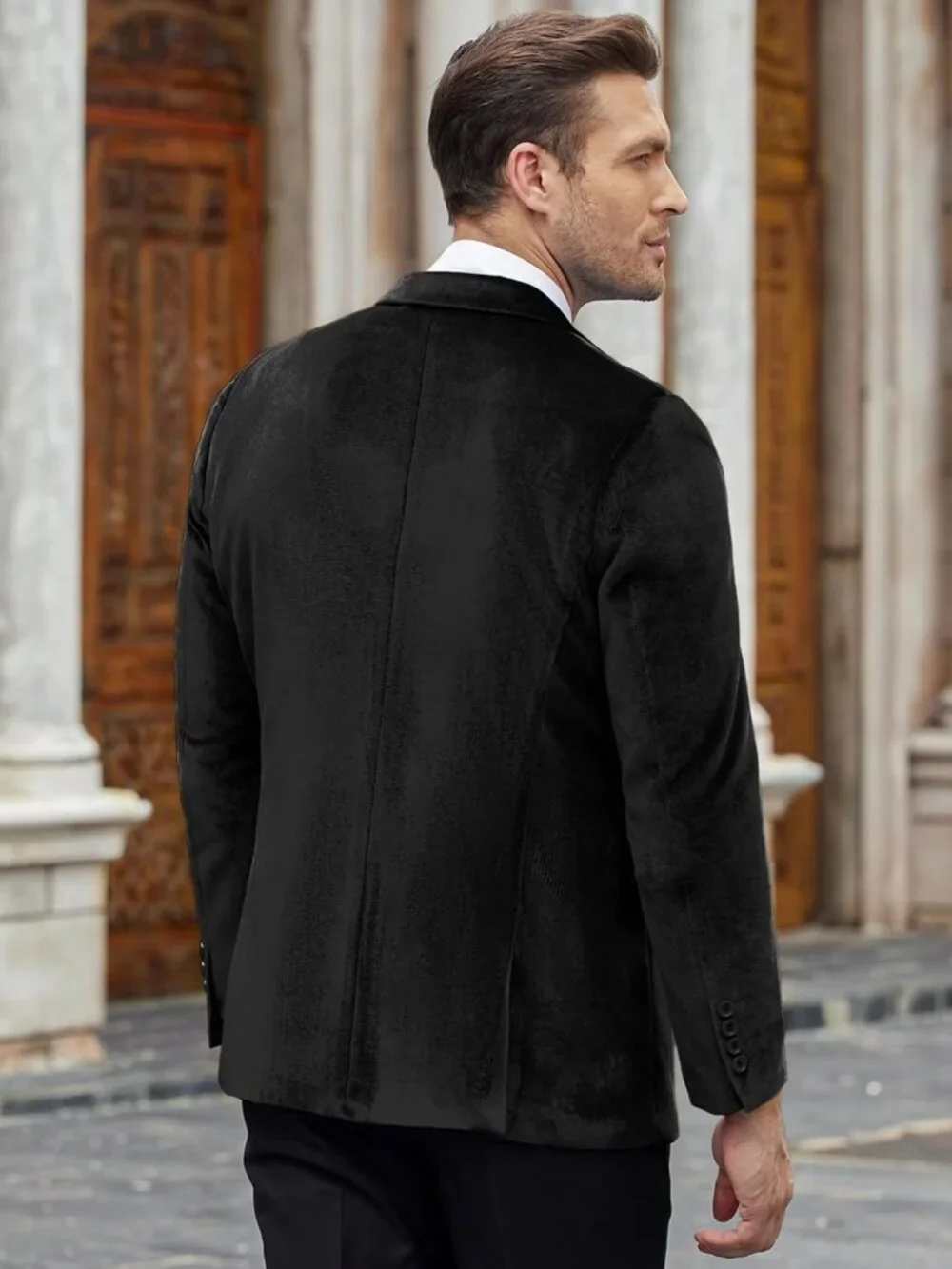 Stylish Men's Velvet Blazer, Notched Lapel Tuxedo Jacket for Wedding & Party